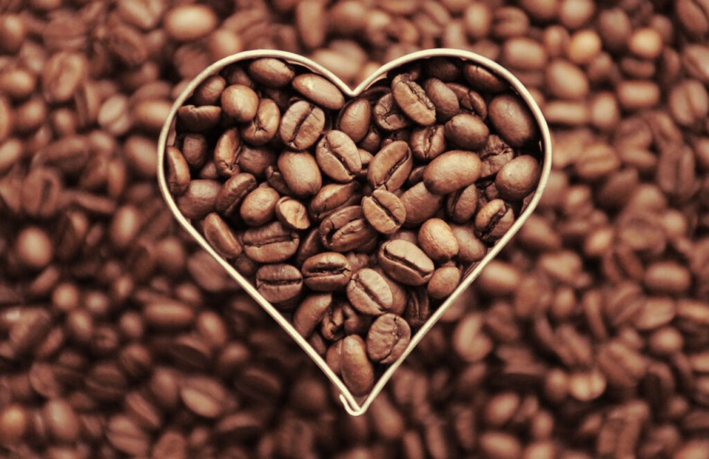 coffee, coffee beans, heart-3975317.jpg